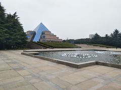 -上海市龙华烈士陵园