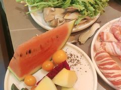 -黑金·寻焰自助百汇(中街店)