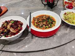 -有红鸡毛店·川菜(建设路店)