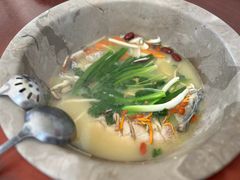 -姚记抚仙湖石锅鱼庄