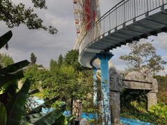 -七彩云南欢乐世界