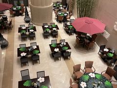 -天津京基皇冠假日酒店