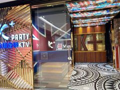 -K+全国连锁KTV(绿地缤纷天地店)
