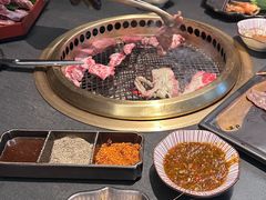 -铭牛烧肉·和牛海鲜自助(高新月牙湖店)