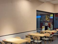 用餐区-永和大王(春日上新·梅家浜店)