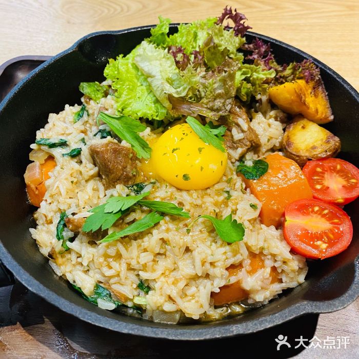 奎克咖啡Cuiqu(晶品店)匈牙利牛肉铁锅炖饭图片