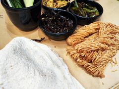 -丁里羊肉小镇(天鹅湖总店)