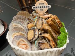 -雍容荟帝王蟹活龙虾展台自助(IFS黑金店)