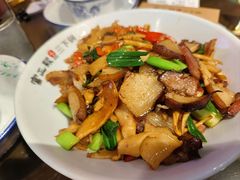 -富正毅三下锅·湘西韵味(天门山索道店)