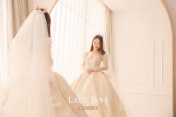 -Lady  Jane高端婚纱礼服馆