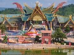 -七彩云南欢乐世界