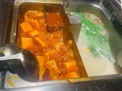 -海底捞火锅鲜切牛肉主题店(长寿路店)