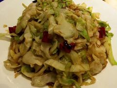 炝炒圆白菜粉丝-旺顺阁鱼头泡饼(常营店)