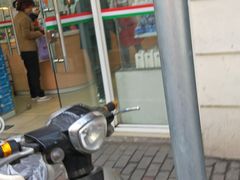 -牛朋牛奶棚(南昌路店)