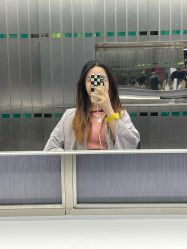 -苑苑发型设计