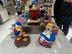 -泡泡玛特POPMART(蓝色港湾店)