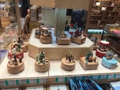 -猫的天空之城概念书店(印象城购物中心店)