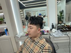 -尤司男士国潮理发馆