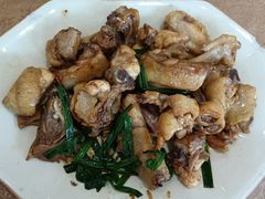 招牌粤香瓦煲鸡饭-正宗鸡饭粤香酒家(朱村店)