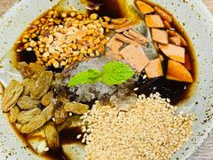 红糖坚果冰粉-新辣道鱼火锅(龙旗广场店)