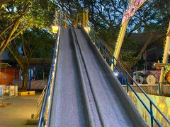 -顺德大良半月城游乐场