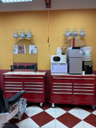 -Devilhands Barbershop男士理容店