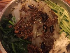 -闯关东东北农家菜(崂山石老人店)