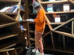 -钟书阁(松江泰晤士小镇店)