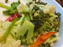 -闫府私房菜(经四路万达店)