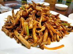 茶树菇牛柳-晚归月亮湾私家菜(临邑路店)