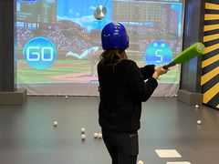 -极限PLAY运动娱乐新世界·团建派对潮玩休闲馆·室内蹦极高空游乐园