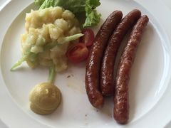 -LENBACH兰巴赫西餐啤酒坊(大连星海广场店)