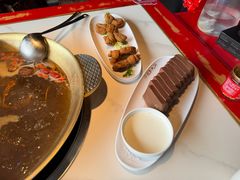 -小龙翻大江文化火锅(宽窄店)