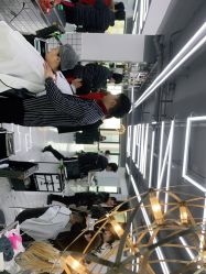 -宫铭烫发染发接发店
