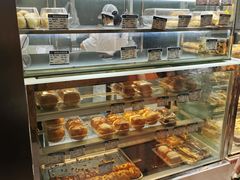 面包甜点陈列柜-白玉兰食品(甜云店)