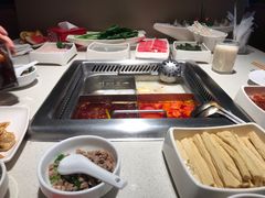 -海底捞火锅鲜切牛肉主题店(长寿路店)