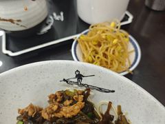 -鸿兴面馆馄饨小笼(稻香店)