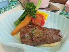 -水桶王国主题餐厅·聚会·生日派对·亲子活动·家庭套餐(亚龙湾希尔顿店)