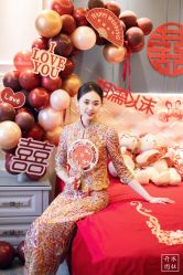 -艾米丽婚纱礼服