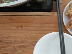 -苗伯妈酸汤火锅