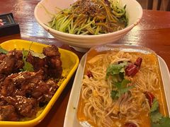 -老何太太鹤岗小串·团建聚餐(龙华店)