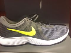 -NIKE上海青浦优选体验店