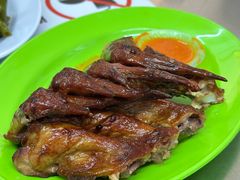 -明记烧鱼美味店