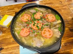 -乡土特色.冷锅鱼.牦牛肉汤锅