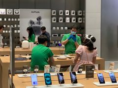 -Apple零售店(华贸购物中心店)