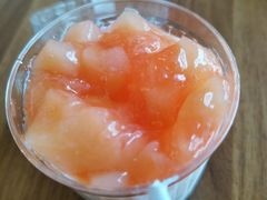 蜜桃慕斯蛋糕-红宝石·鲜奶小方·海派西点房(控江店)