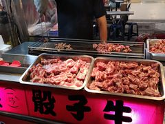-六合夜市