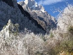 -燕子沟风景区