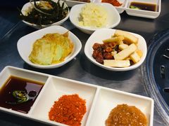 小菜-韩聚屋韩国烤肉餐厅(新北万达店)