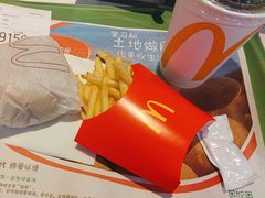 -麦当劳(虹梅路地铁站店)